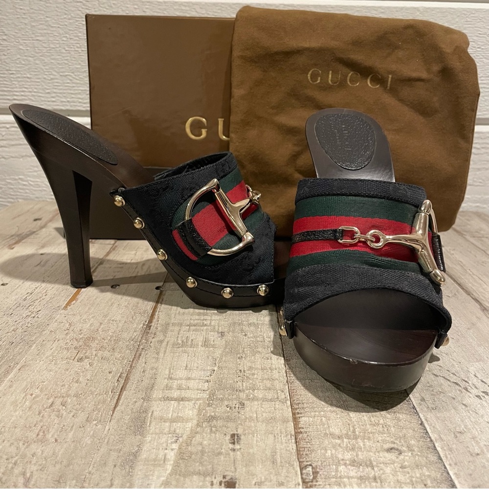 Authentic GUCCI Horsebit Monogram Canvas And Wood
Heels Clogs Mules Sz 8 - Picture 9 of 11